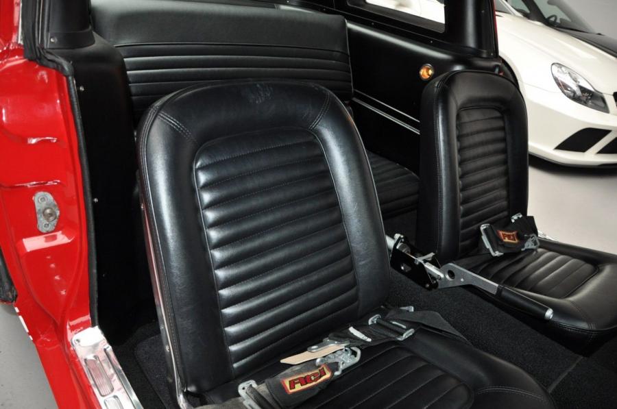 Интерьер Shelby GT350 Tribute Edition 1965 года  (фото 33 из 46)